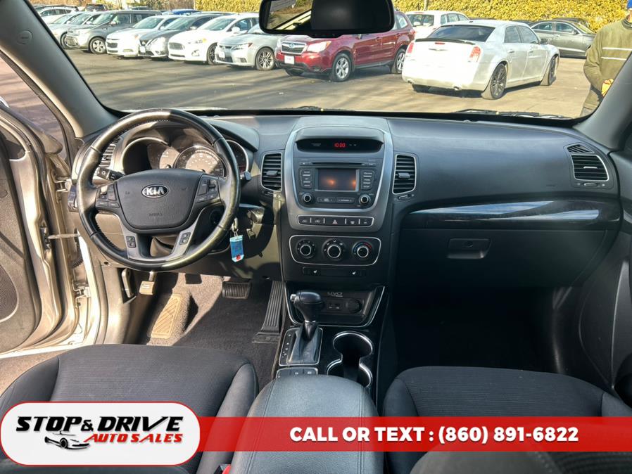 2015 Kia Sorento 2WD 4dr I4 LX, available for sale in East Windsor, Connecticut | Stop & Drive Auto Sales. East Windsor, Connecticut 2015 Kia Sorento 2WD 4dr I4 LX, available for sale in East Windsor, Connecticut | Stop & Drive Auto Sales. East Windsor, Connecticut