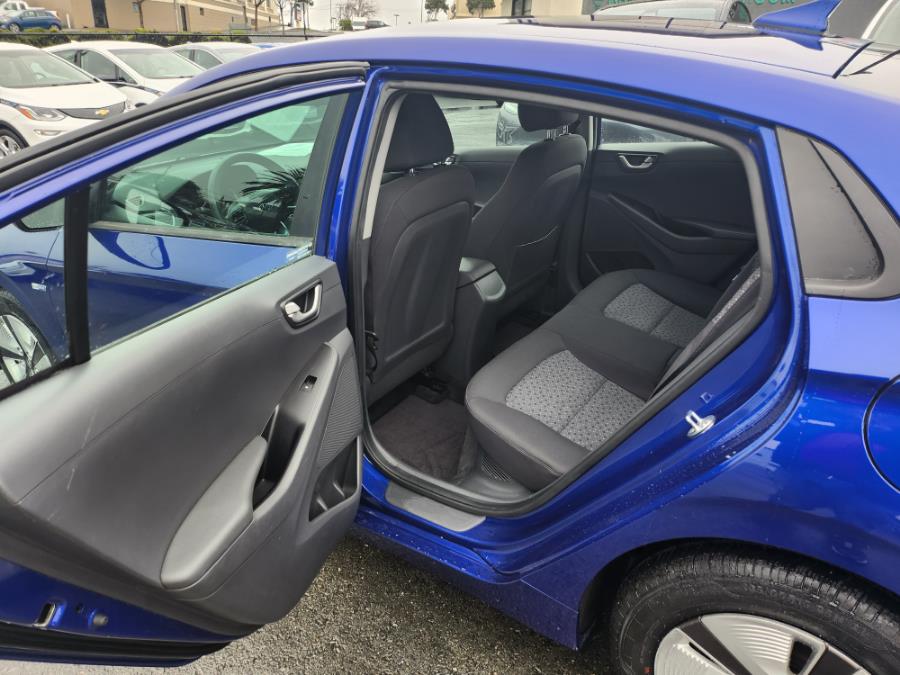 Used Hyundai Ioniq Hybrid Blue Hatchback 2019 | Green Light Auto Wholesale. Daly City, California Used Hyundai Ioniq Hybrid Blue Hatchback 2019 | Green Light Auto Wholesale. Daly City, California