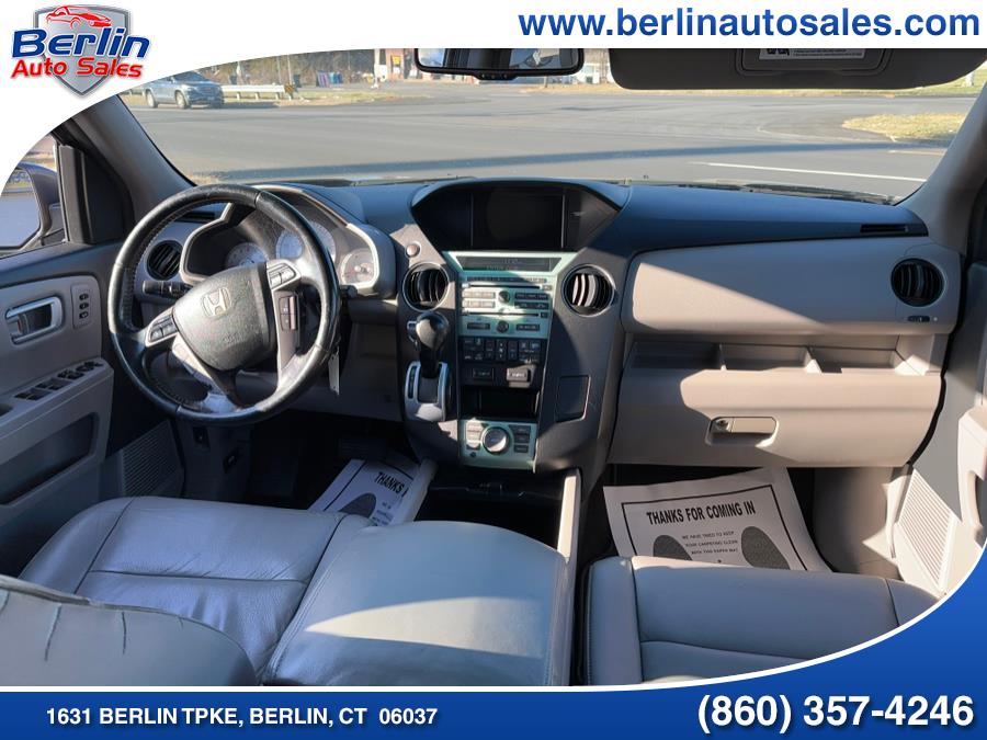 2011 Honda Pilot 4WD 4dr Touring w/RES & Navi, available for sale in Berlin, Connecticut | Berlin Auto Sales LLC. Berlin, Connecticut 2011 Honda Pilot 4WD 4dr Touring w/RES & Navi, available for sale in Berlin, Connecticut | Berlin Auto Sales LLC. Berlin, Connecticut