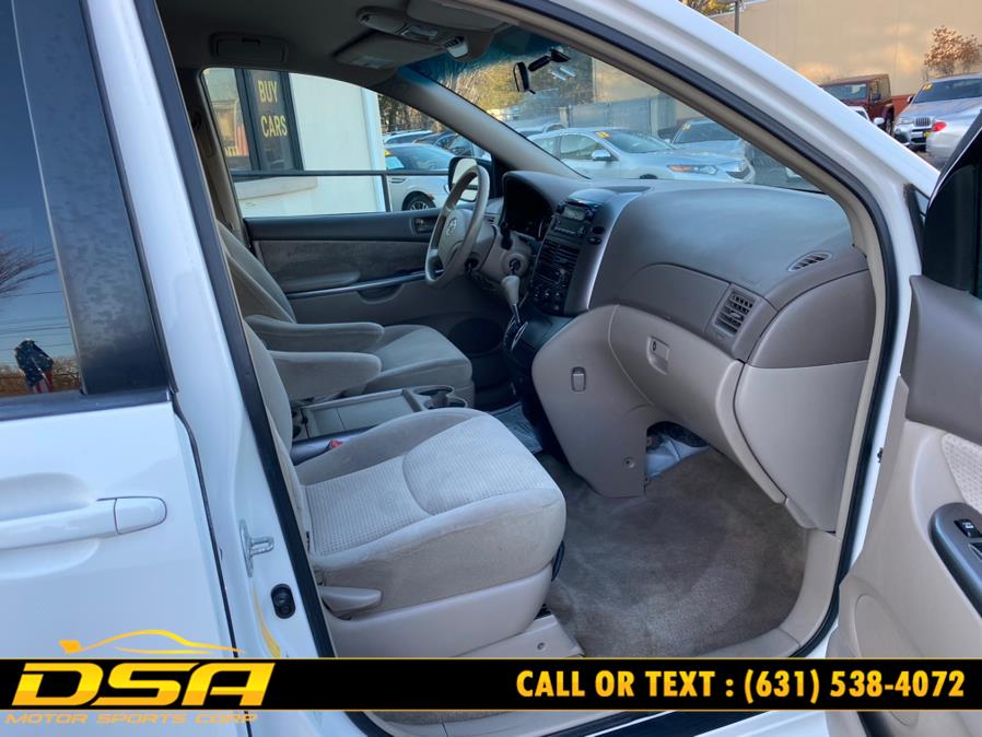 2008 Toyota Sienna 5dr 7-Pass Van LE AWD (Natl), available for sale in Commack, New York | DSA Motor Sports Corp. Commack, New York 2008 Toyota Sienna 5dr 7-Pass Van LE AWD (Natl), available for sale in Commack, New York | DSA Motor Sports Corp. Commack, New York