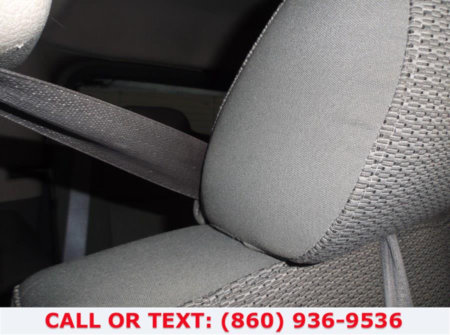 2007 Jeep Commander 4WD 4dr Sport, available for sale in Hartford, Connecticut | Lee Motors Sales Inc. Hartford, Connecticut 2007 Jeep Commander 4WD 4dr Sport, available for sale in Hartford, Connecticut | Lee Motors Sales Inc. Hartford, Connecticut