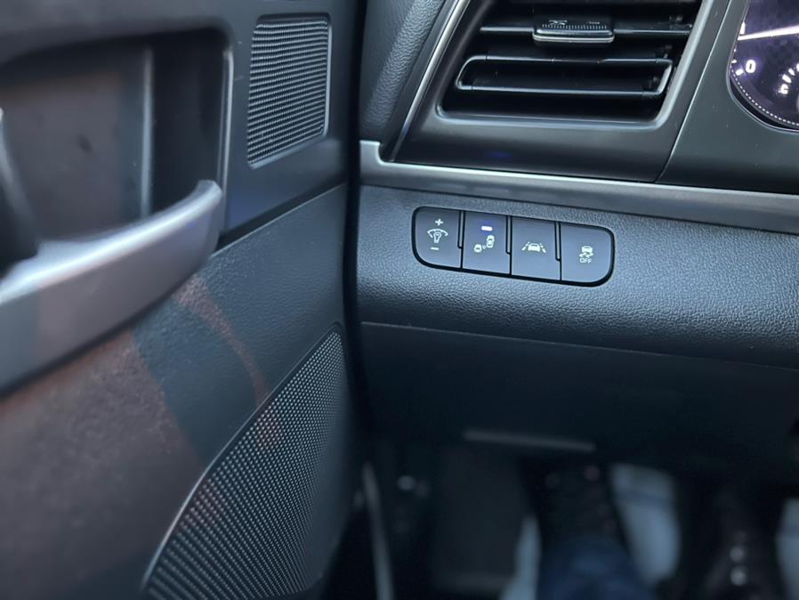 Used Hyundai Elantra SEL IVT 2020 | Jordan Auto Sales. Springfield, Massachusetts Used Hyundai Elantra SEL IVT 2020 | Jordan Auto Sales. Springfield, Massachusetts