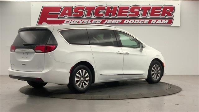 Used Chrysler Pacifica Touring L Plus 2020 | Eastchester Motor Cars. Bronx, New York Used Chrysler Pacifica Touring L Plus 2020 | Eastchester Motor Cars. Bronx, New York