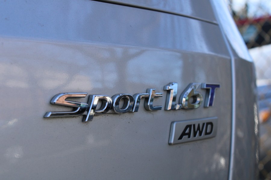2016 Hyundai Tucson AWD 4dr Limited, available for sale in BROOKLYN, New York | Deals on Wheels International Auto. BROOKLYN, New York 2016 Hyundai Tucson AWD 4dr Limited, available for sale in BROOKLYN, New York | Deals on Wheels International Auto. BROOKLYN, New York