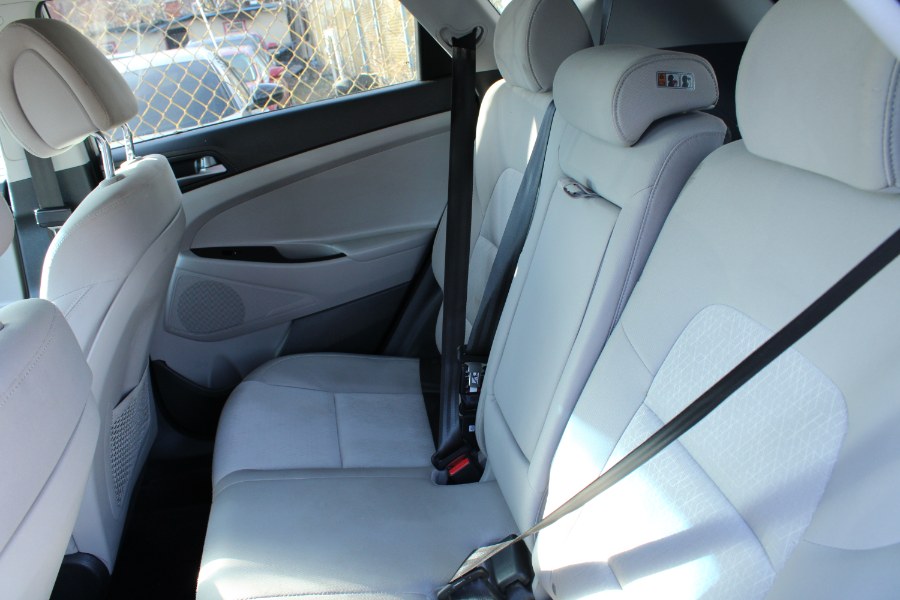 2016 Hyundai Tucson AWD 4dr Limited, available for sale in BROOKLYN, New York | Deals on Wheels International Auto. BROOKLYN, New York 2016 Hyundai Tucson AWD 4dr Limited, available for sale in BROOKLYN, New York | Deals on Wheels International Auto. BROOKLYN, New York