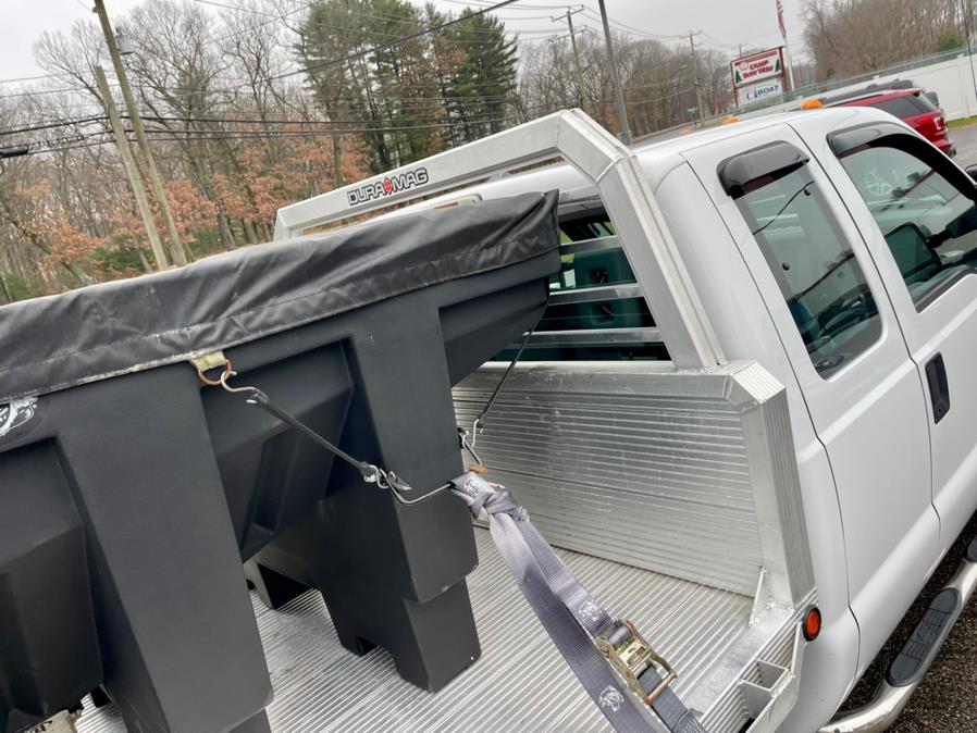 2014 Ford Super Duty F-350 SRW 4WD SuperCab 158" XL, available for sale in South Windsor, Connecticut | Mike And Tony Auto Sales, Inc. South Windsor, Connecticut 2014 Ford Super Duty F-350 SRW 4WD SuperCab 158" XL, available for sale in South Windsor, Connecticut | Mike And Tony Auto Sales, Inc. South Windsor, Connecticut