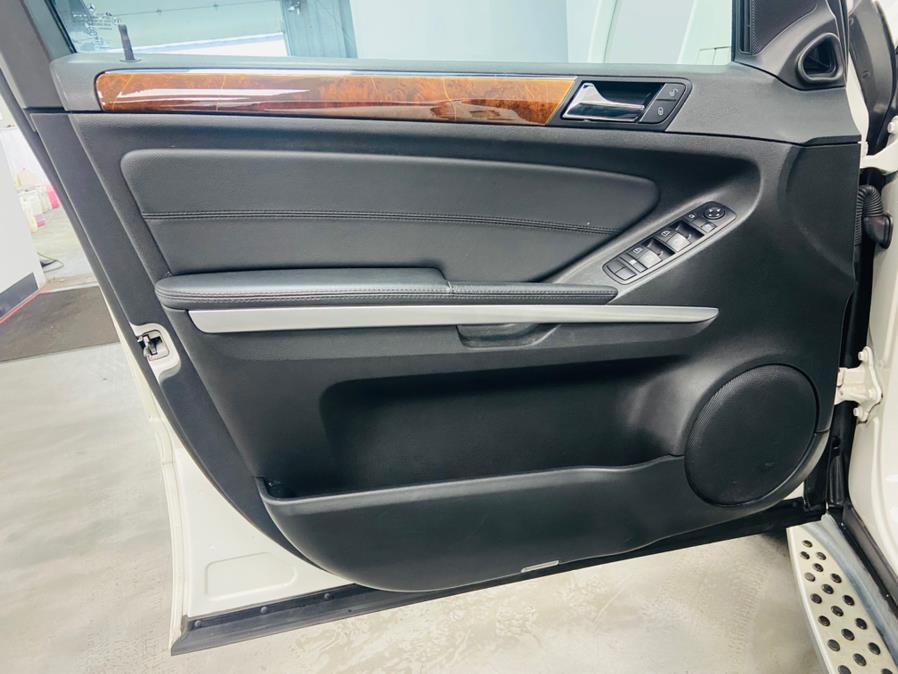 2011 Mercedes-Benz M-Class 4MATIC 4dr ML 550, available for sale in Linden, New Jersey | East Coast Auto Group. Linden, New Jersey 2011 Mercedes-Benz M-Class 4MATIC 4dr ML 550, available for sale in Linden, New Jersey | East Coast Auto Group. Linden, New Jersey