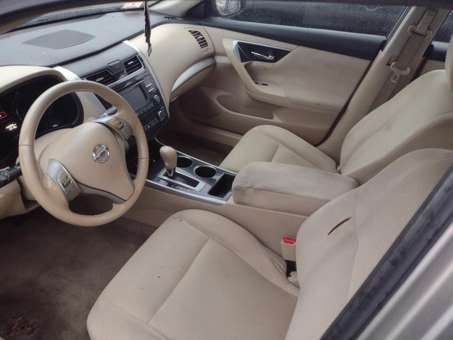 2014 Nissan Altima 4dr Sdn I4 2.5 SV, available for sale in Chicopee, Massachusetts | Matts Auto Mall LLC. Chicopee, Massachusetts 2014 Nissan Altima 4dr Sdn I4 2.5 SV, available for sale in Chicopee, Massachusetts | Matts Auto Mall LLC. Chicopee, Massachusetts