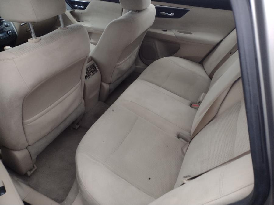 2014 Nissan Altima 4dr Sdn I4 2.5 SV, available for sale in Chicopee, Massachusetts | Matts Auto Mall LLC. Chicopee, Massachusetts 2014 Nissan Altima 4dr Sdn I4 2.5 SV, available for sale in Chicopee, Massachusetts | Matts Auto Mall LLC. Chicopee, Massachusetts