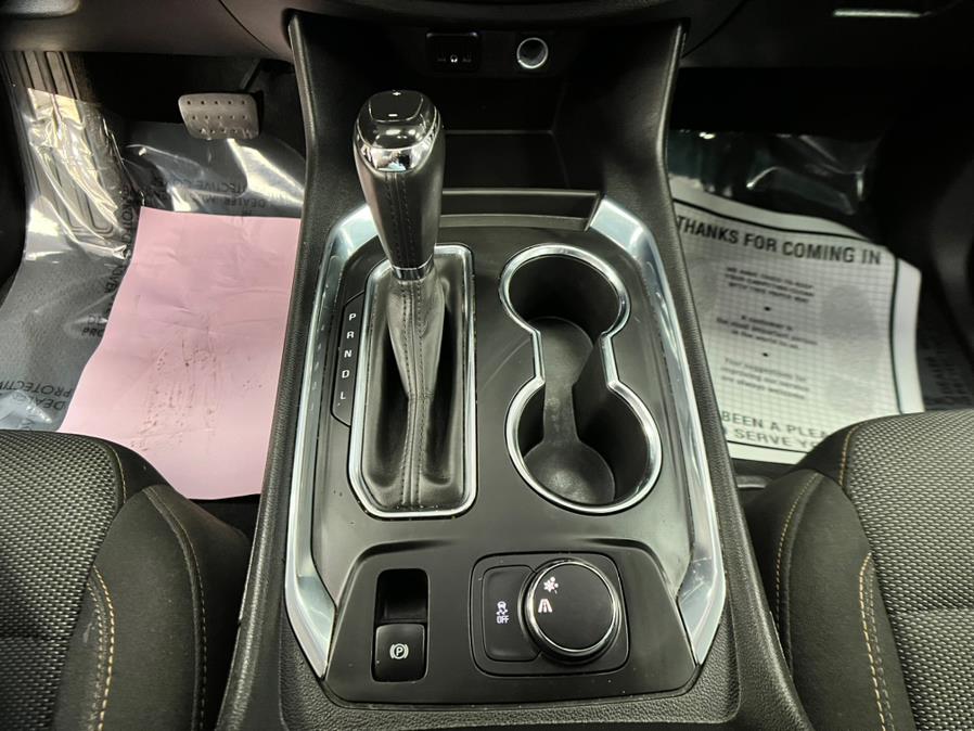 2019 Chevrolet Traverse FWD 4dr LT Cloth w/1LT, available for sale in Massapequa Park, New York | Power Motors East. Massapequa Park, New York 2019 Chevrolet Traverse FWD 4dr LT Cloth w/1LT, available for sale in Massapequa Park, New York | Power Motors East. Massapequa Park, New York