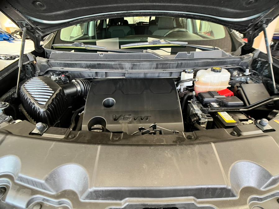 2019 Chevrolet Traverse FWD 4dr LT Cloth w/1LT, available for sale in Massapequa Park, New York | Power Motors East. Massapequa Park, New York 2019 Chevrolet Traverse FWD 4dr LT Cloth w/1LT, available for sale in Massapequa Park, New York | Power Motors East. Massapequa Park, New York