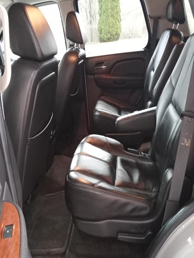 2007 GMC Yukon 4WD 4dr 1500 SLT, available for sale in New Britain, Connecticut | Supreme Automotive. New Britain, Connecticut 2007 GMC Yukon 4WD 4dr 1500 SLT, available for sale in New Britain, Connecticut | Supreme Automotive. New Britain, Connecticut