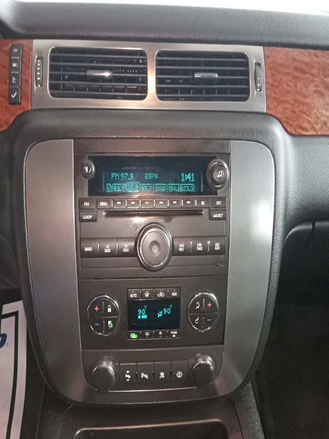 2007 GMC Yukon 4WD 4dr 1500 SLT, available for sale in New Britain, Connecticut | Supreme Automotive. New Britain, Connecticut 2007 GMC Yukon 4WD 4dr 1500 SLT, available for sale in New Britain, Connecticut | Supreme Automotive. New Britain, Connecticut