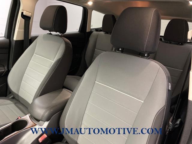 2013 Ford Escape 4WD 4dr SE, available for sale in Naugatuck, Connecticut | J&M Automotive Sls&Svc LLC. Naugatuck, Connecticut 2013 Ford Escape 4WD 4dr SE, available for sale in Naugatuck, Connecticut | J&M Automotive Sls&Svc LLC. Naugatuck, Connecticut