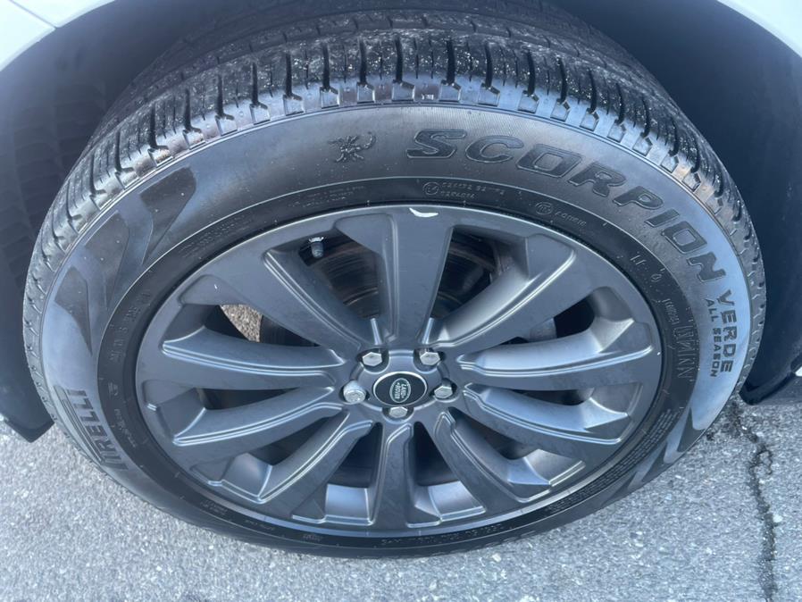 2019 Land Rover Range Rover Velar P250 R-Dynamic SE, available for sale in Jamaica, New York | Sylhet Motors Inc.. Jamaica, New York 2019 Land Rover Range Rover Velar P250 R-Dynamic SE, available for sale in Jamaica, New York | Sylhet Motors Inc.. Jamaica, New York