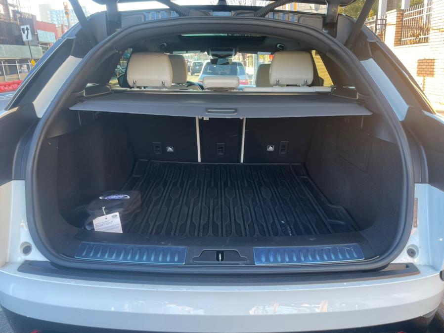 2019 Land Rover Range Rover Velar P250 R-Dynamic SE, available for sale in Jamaica, New York | Sylhet Motors Inc.. Jamaica, New York 2019 Land Rover Range Rover Velar P250 R-Dynamic SE, available for sale in Jamaica, New York | Sylhet Motors Inc.. Jamaica, New York