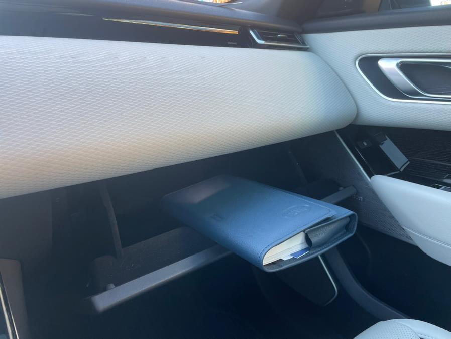 2019 Land Rover Range Rover Velar P250 R-Dynamic SE, available for sale in Jamaica, New York | Sylhet Motors Inc.. Jamaica, New York 2019 Land Rover Range Rover Velar P250 R-Dynamic SE, available for sale in Jamaica, New York | Sylhet Motors Inc.. Jamaica, New York