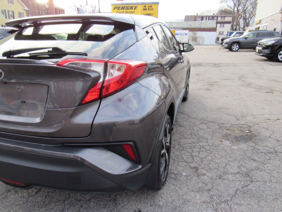 Used Toyota C-HR XLE Premium 2018 | Hilario's Auto Sales Inc.. Worcester, Massachusetts Used Toyota C-HR XLE Premium 2018 | Hilario's Auto Sales Inc.. Worcester, Massachusetts