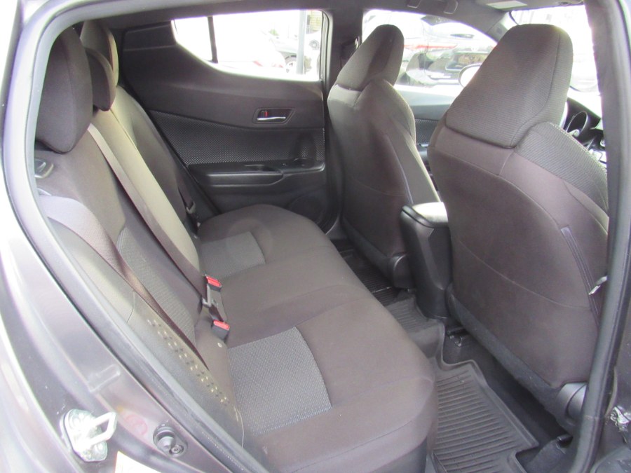 Used Toyota C-HR XLE Premium 2018 | Hilario's Auto Sales Inc.. Worcester, Massachusetts Used Toyota C-HR XLE Premium 2018 | Hilario's Auto Sales Inc.. Worcester, Massachusetts