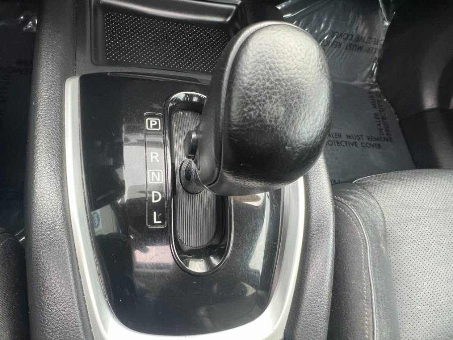 2015 Nissan Rogue AWD 4dr SL, available for sale in Bristol, Connecticut | Bristol Auto Center LLC. Bristol, Connecticut 2015 Nissan Rogue AWD 4dr SL, available for sale in Bristol, Connecticut | Bristol Auto Center LLC. Bristol, Connecticut