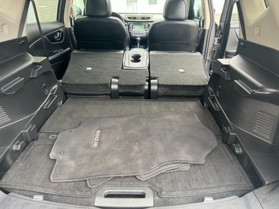 2015 Nissan Rogue AWD 4dr SL, available for sale in Bristol, Connecticut | Bristol Auto Center LLC. Bristol, Connecticut 2015 Nissan Rogue AWD 4dr SL, available for sale in Bristol, Connecticut | Bristol Auto Center LLC. Bristol, Connecticut