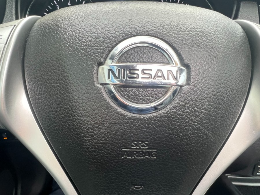 2015 Nissan Rogue AWD 4dr SL, available for sale in Bristol, Connecticut | Bristol Auto Center LLC. Bristol, Connecticut 2015 Nissan Rogue AWD 4dr SL, available for sale in Bristol, Connecticut | Bristol Auto Center LLC. Bristol, Connecticut