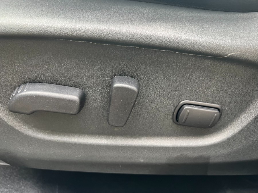 2015 Nissan Rogue AWD 4dr SL, available for sale in Bristol, Connecticut | Bristol Auto Center LLC. Bristol, Connecticut 2015 Nissan Rogue AWD 4dr SL, available for sale in Bristol, Connecticut | Bristol Auto Center LLC. Bristol, Connecticut