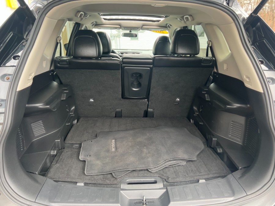 2015 Nissan Rogue AWD 4dr SL, available for sale in Bristol, Connecticut | Bristol Auto Center LLC. Bristol, Connecticut 2015 Nissan Rogue AWD 4dr SL, available for sale in Bristol, Connecticut | Bristol Auto Center LLC. Bristol, Connecticut