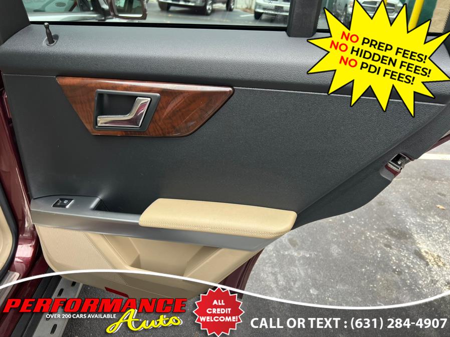 2011 Mercedes-Benz GLK-Class 4MATIC 4dr GLK 350, available for sale in Bohemia, New York | Performance Auto Inc. Bohemia, New York 2011 Mercedes-Benz GLK-Class 4MATIC 4dr GLK 350, available for sale in Bohemia, New York | Performance Auto Inc. Bohemia, New York
