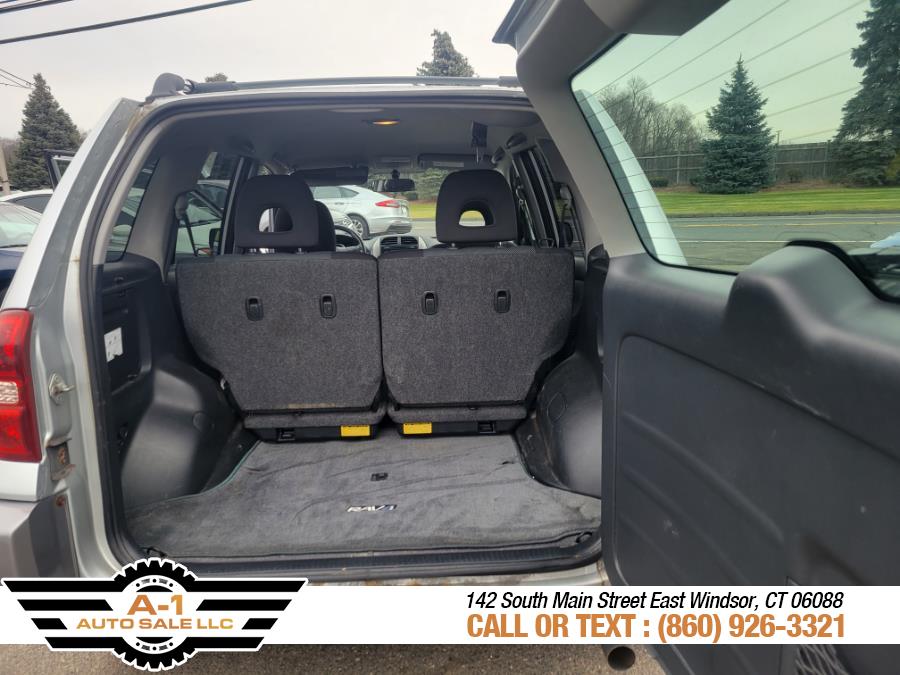 Used Toyota RAV4 4dr Auto 4WD 2005 | A1 Auto Sale LLC. East Windsor, Connecticut Used Toyota RAV4 4dr Auto 4WD 2005 | A1 Auto Sale LLC. East Windsor, Connecticut