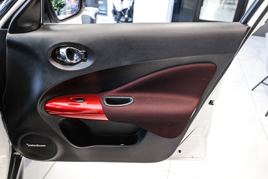 2016 Nissan JUKE 5dr Wgn CVT SV AWD, available for sale in ELMONT, New York | 26 Motors Long Island. ELMONT, New York 2016 Nissan JUKE 5dr Wgn CVT SV AWD, available for sale in ELMONT, New York | 26 Motors Long Island. ELMONT, New York