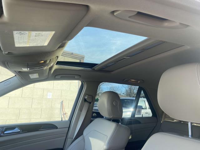 2015 Mercedes-Benz M-Class 4MATIC 4dr ML350, available for sale in Babylon, New York | Long Island Car Loan. Babylon, New York 2015 Mercedes-Benz M-Class 4MATIC 4dr ML350, available for sale in Babylon, New York | Long Island Car Loan. Babylon, New York