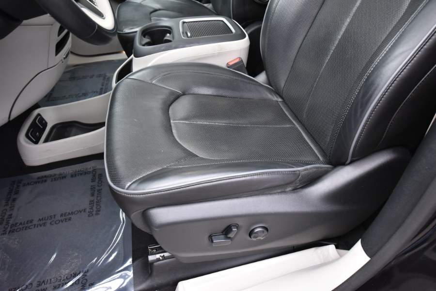 Used Chrysler Pacifica Limited 2020 | Highline Car Connection. Waterbury, Connecticut Used Chrysler Pacifica Limited 2020 | Highline Car Connection. Waterbury, Connecticut
