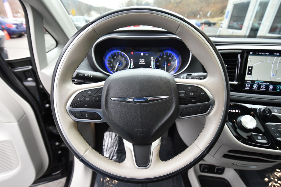 Used Chrysler Pacifica Limited 2020 | Highline Car Connection. Waterbury, Connecticut Used Chrysler Pacifica Limited 2020 | Highline Car Connection. Waterbury, Connecticut