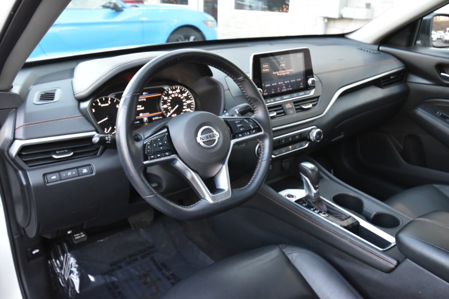 Used Nissan Altima 2.5 SR Sedan 2020 | Highline Car Connection. Waterbury, Connecticut Used Nissan Altima 2.5 SR Sedan 2020 | Highline Car Connection. Waterbury, Connecticut