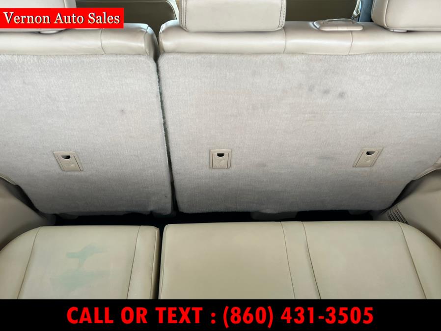 2014 Toyota Highlander AWD 4dr V6 XLE (Natl), available for sale in Manchester, Connecticut | Vernon Auto Sale & Service. Manchester, Connecticut 2014 Toyota Highlander AWD 4dr V6 XLE (Natl), available for sale in Manchester, Connecticut | Vernon Auto Sale & Service. Manchester, Connecticut