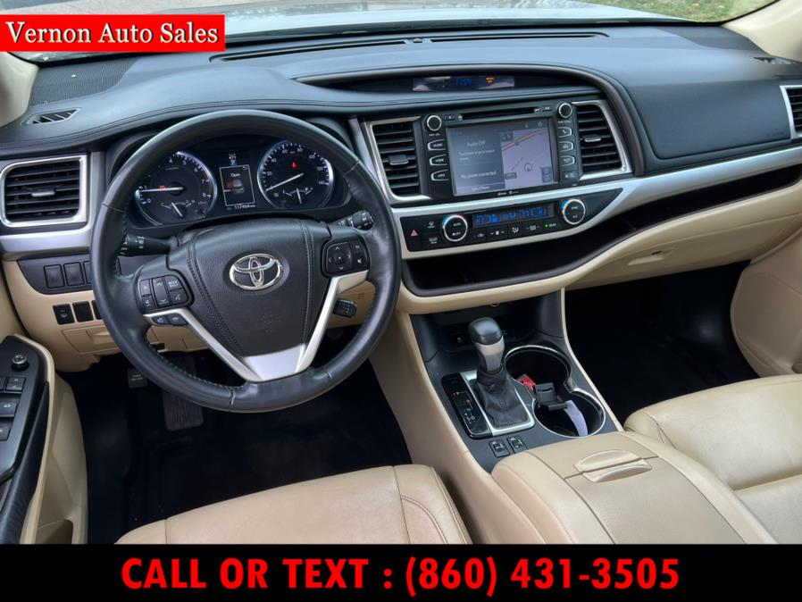 2014 Toyota Highlander AWD 4dr V6 XLE (Natl), available for sale in Manchester, Connecticut | Vernon Auto Sale & Service. Manchester, Connecticut 2014 Toyota Highlander AWD 4dr V6 XLE (Natl), available for sale in Manchester, Connecticut | Vernon Auto Sale & Service. Manchester, Connecticut