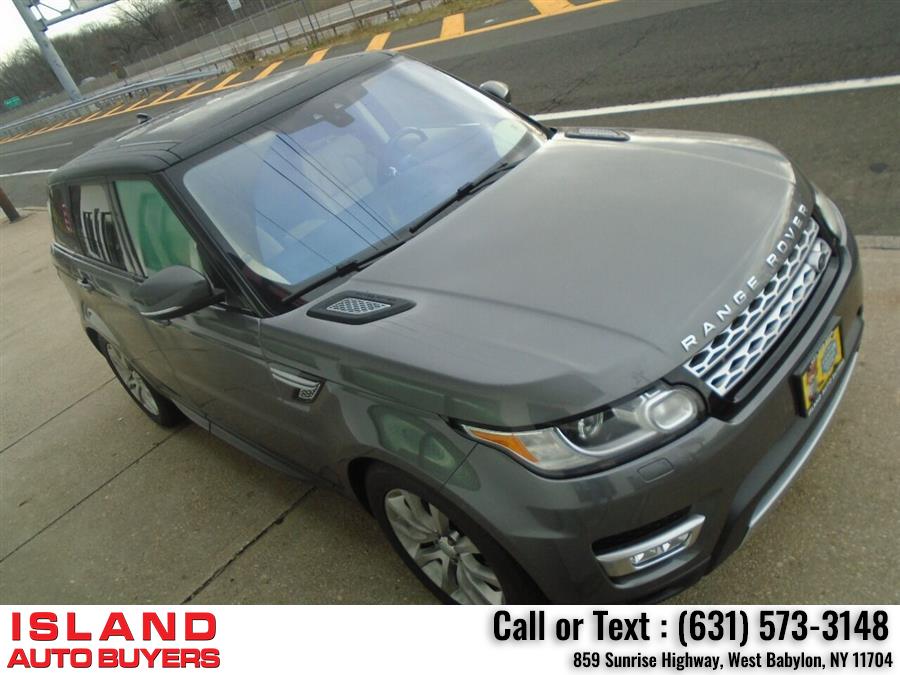 2017 Land Rover Range Rover Sport HSE AWD 4dr SUV, available for sale in West Babylon, New York | Island Auto Buyers. West Babylon, New York 2017 Land Rover Range Rover Sport HSE AWD 4dr SUV, available for sale in West Babylon, New York | Island Auto Buyers. West Babylon, New York