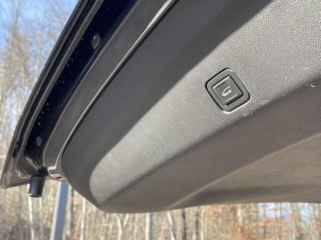 2021 GMC Yukon Xl AT4, available for sale in Brookfield, Connecticut | Blasius Federal Road. Brookfield, Connecticut 2021 GMC Yukon Xl AT4, available for sale in Brookfield, Connecticut | Blasius Federal Road. Brookfield, Connecticut