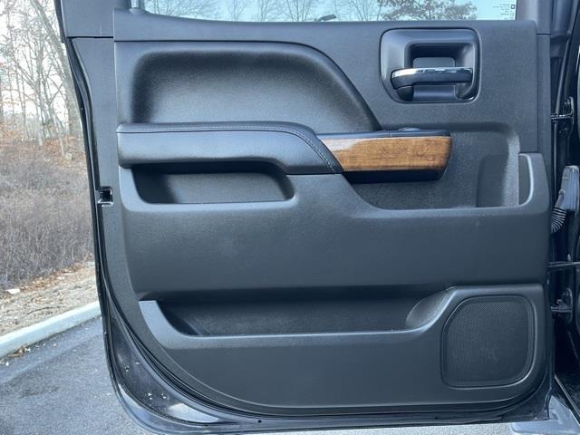2017 Chevrolet Silverado 1500 High Country, available for sale in Brookfield, Connecticut | Blasius Federal Road. Brookfield, Connecticut 2017 Chevrolet Silverado 1500 High Country, available for sale in Brookfield, Connecticut | Blasius Federal Road. Brookfield, Connecticut