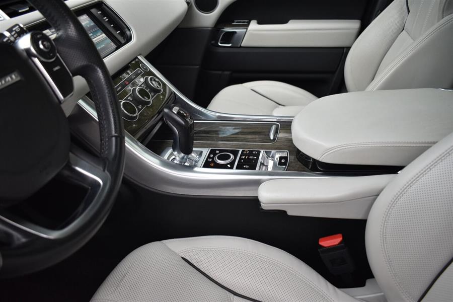 2015 Land Rover Range Rover Sport 3.0L V6 Supercharged HSE, available for sale in Great Neck, New York | Camy Cars. Great Neck, New York 2015 Land Rover Range Rover Sport 3.0L V6 Supercharged HSE, available for sale in Great Neck, New York | Camy Cars. Great Neck, New York