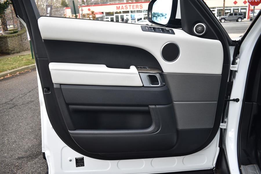 2015 Land Rover Range Rover Sport 3.0L V6 Supercharged HSE, available for sale in Great Neck, New York | Camy Cars. Great Neck, New York 2015 Land Rover Range Rover Sport 3.0L V6 Supercharged HSE, available for sale in Great Neck, New York | Camy Cars. Great Neck, New York