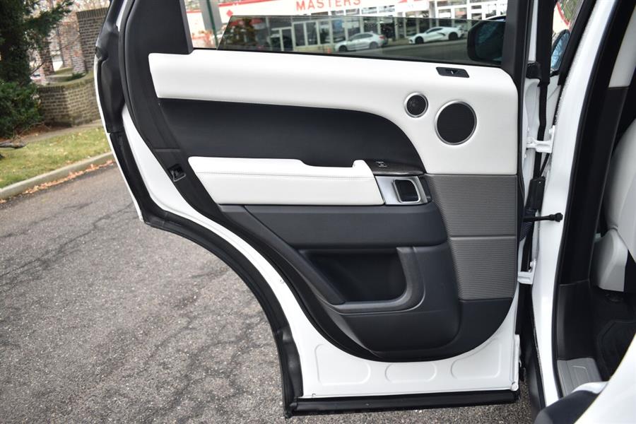 2015 Land Rover Range Rover Sport 3.0L V6 Supercharged HSE, available for sale in Great Neck, New York | Camy Cars. Great Neck, New York 2015 Land Rover Range Rover Sport 3.0L V6 Supercharged HSE, available for sale in Great Neck, New York | Camy Cars. Great Neck, New York