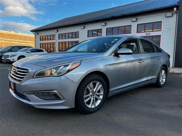 2015 Hyundai Sonata SE, available for sale in Stratford, Connecticut | Wiz Leasing Inc. Stratford, Connecticut