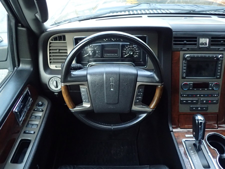 Used Lincoln Navigator 4WD 4dr 2012 | Eagleville Motors. Storrs, Connecticut Used Lincoln Navigator 4WD 4dr 2012 | Eagleville Motors. Storrs, Connecticut