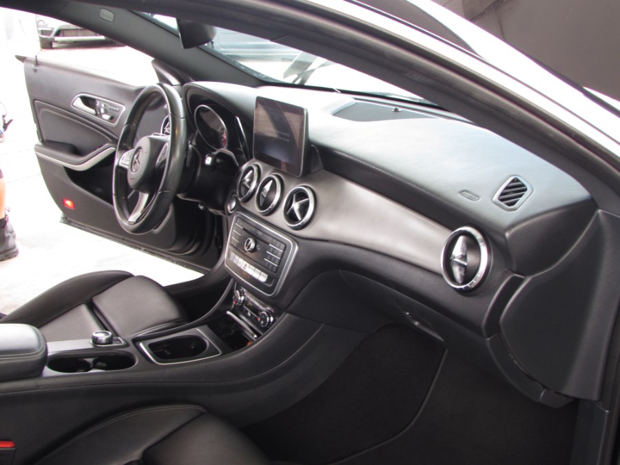 2017 Mercedes-Benz CLA CLA 250 Coupe, available for sale in Orlando, Florida | VIP Auto Enterprise, Inc. Orlando, Florida 2017 Mercedes-Benz CLA CLA 250 Coupe, available for sale in Orlando, Florida | VIP Auto Enterprise, Inc. Orlando, Florida