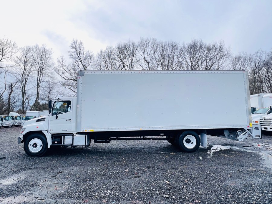 2017 HINO 268A 26FT DRY BOX + LIFT GATE + NO CDL, available for sale in South Amboy, New Jersey | NJ Truck Spot. South Amboy, New Jersey 2017 HINO 268A 26FT DRY BOX + LIFT GATE + NO CDL, available for sale in South Amboy, New Jersey | NJ Truck Spot. South Amboy, New Jersey