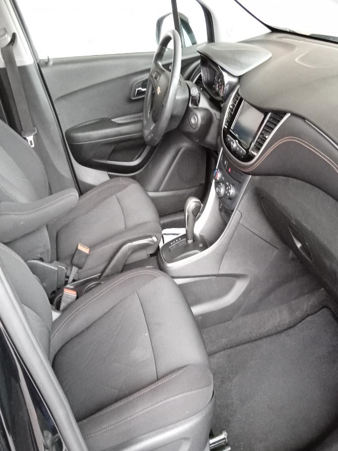 2017 Chevrolet Trax AWD 4dr LT, available for sale in New Britain, Connecticut | Supreme Automotive. New Britain, Connecticut 2017 Chevrolet Trax AWD 4dr LT, available for sale in New Britain, Connecticut | Supreme Automotive. New Britain, Connecticut