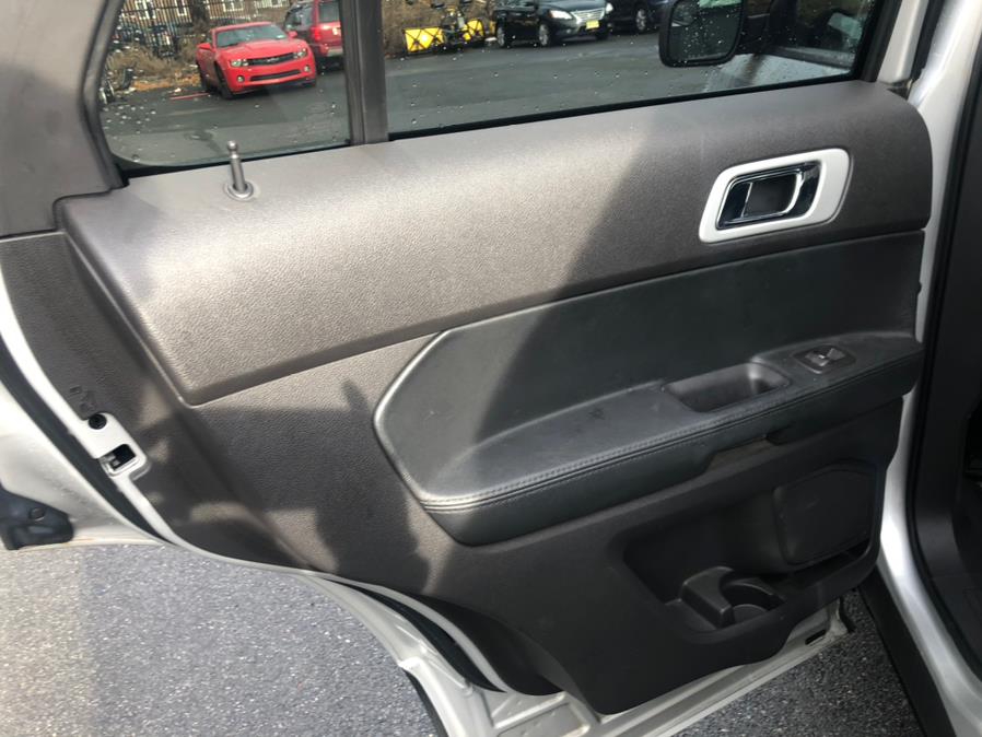 2015 Ford Explorer 4WD 4dr XLT, available for sale in Irvington, New Jersey | Elis Motors Corp. Irvington, New Jersey 2015 Ford Explorer 4WD 4dr XLT, available for sale in Irvington, New Jersey | Elis Motors Corp. Irvington, New Jersey