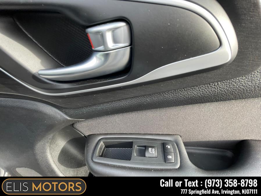 2015 Chrysler 200 4dr Sdn Limited FWD, available for sale in Irvington, New Jersey | Elis Motors Corp. Irvington, New Jersey 2015 Chrysler 200 4dr Sdn Limited FWD, available for sale in Irvington, New Jersey | Elis Motors Corp. Irvington, New Jersey
